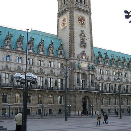 Pension Am Rathaus Hamburg Eksteriør bilde