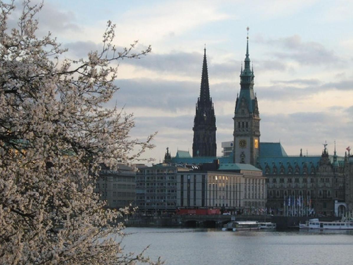 Pension Am Rathaus Hamburg Eksteriør bilde